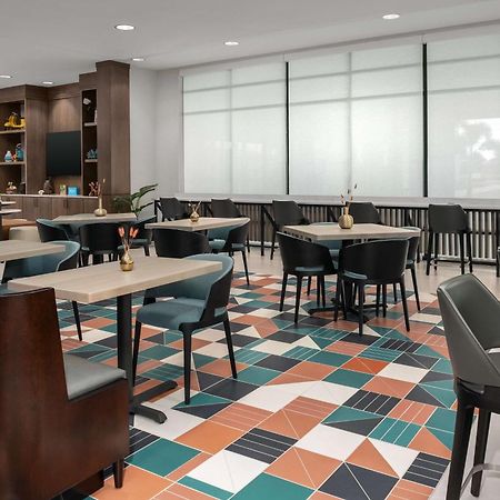 Hampton Inn Orlando Southeast Nona Narcoossee Экстерьер фото
